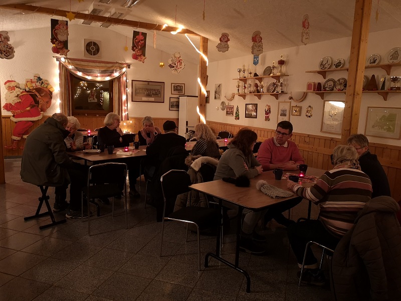 Gut besucht war der Glühweinstand am Sängergheim.